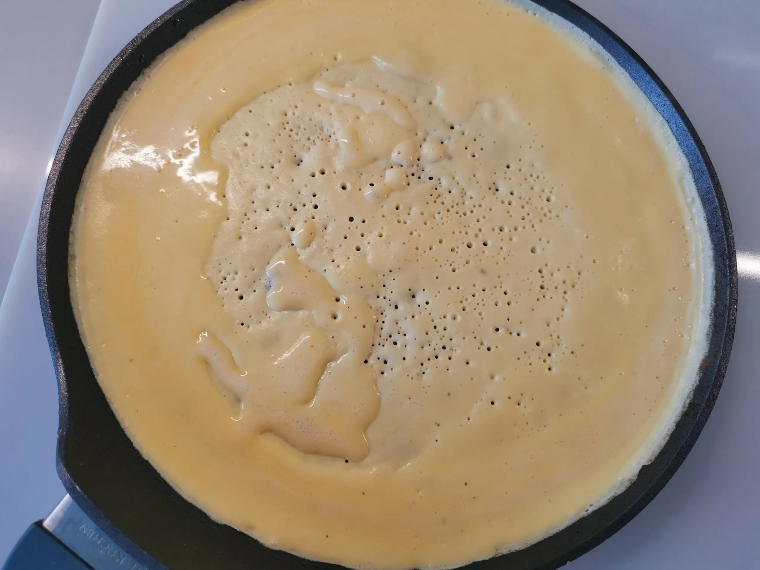 Шаг 7: ПП-блины с красной рыбой и творожным сыром