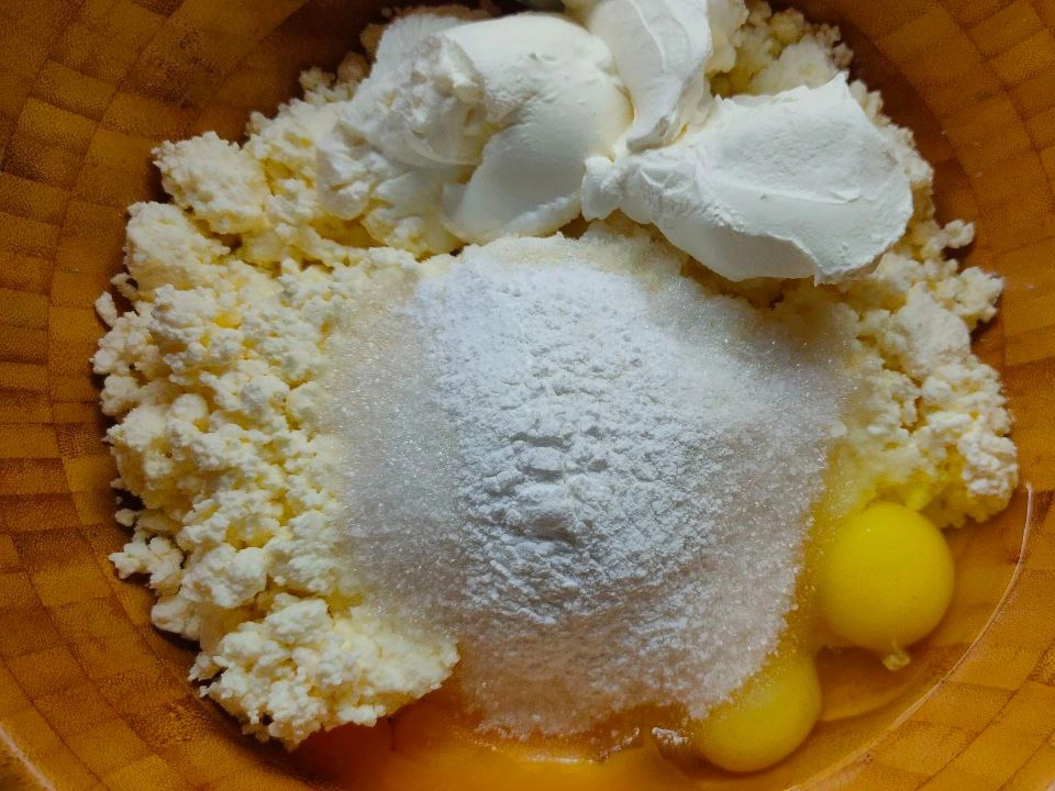 Шаг 7: Простая запеканка с домашним вареньем