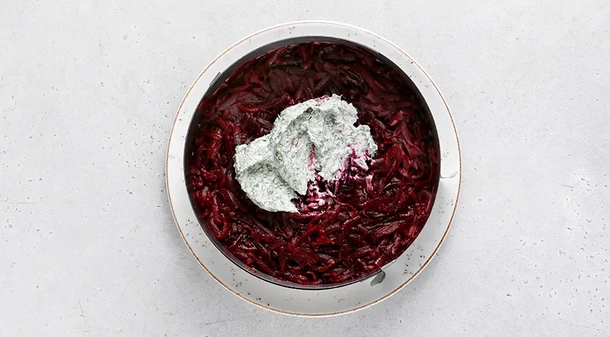 Салат «Настоящий полковник»: шаг 7