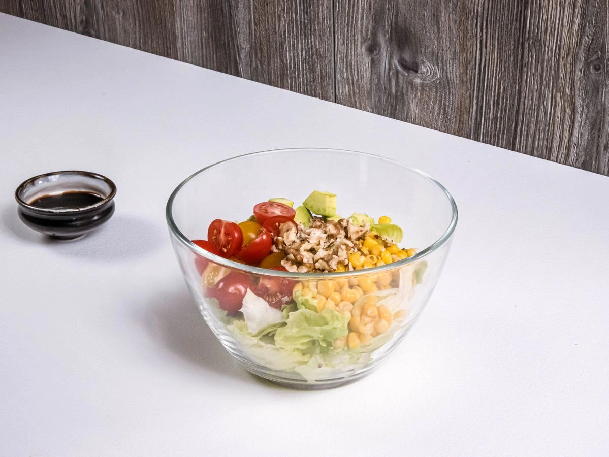 Шаг 7: Салат с курицей и авокадо