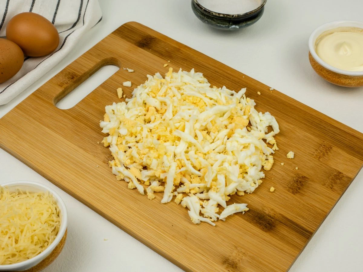 Шаг 7: Салат с рисом, курицей и черносливом