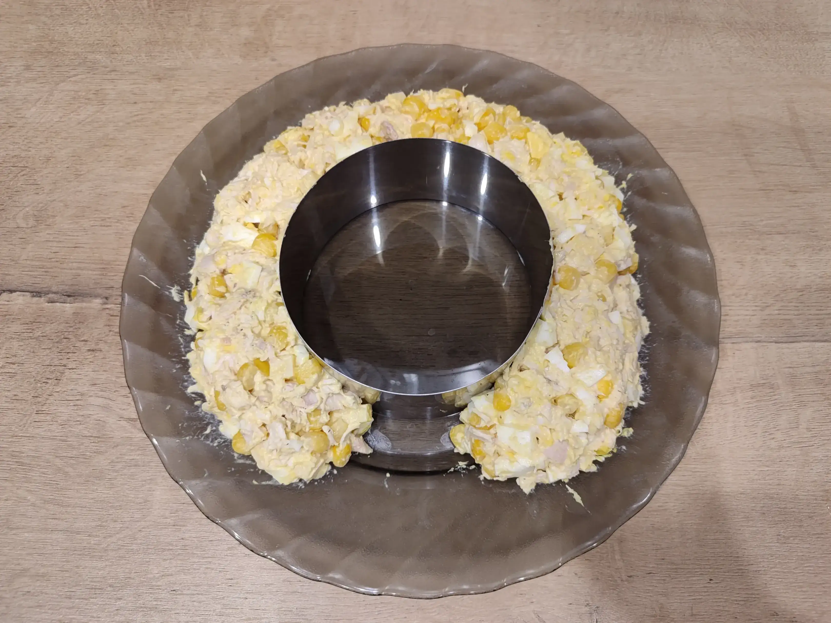 Салат «Счастливая подкова»: шаг 7