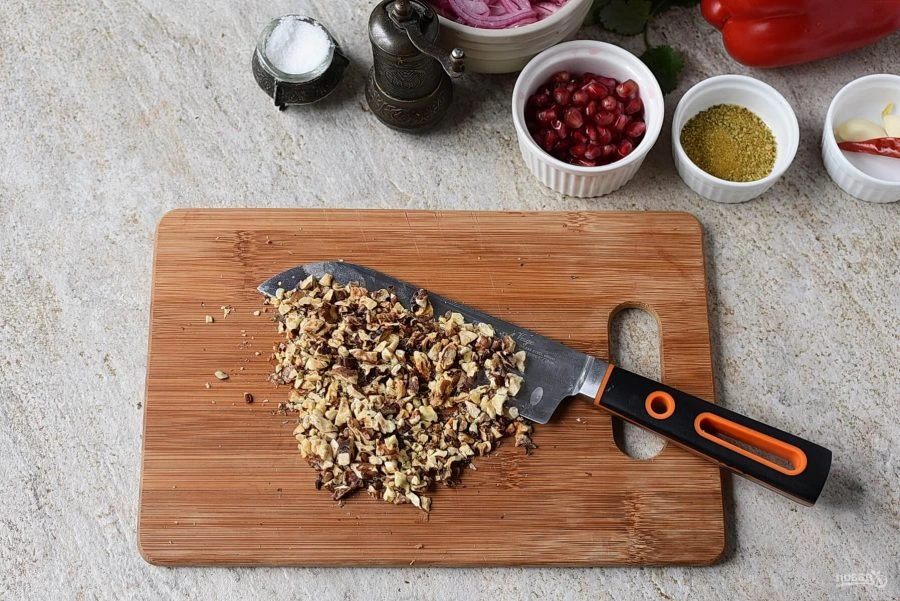 Шаг 7: Салат тбилиси с гранатом