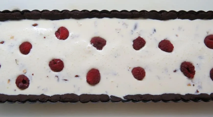 Шоколадный тарт с малиной: шаг 7