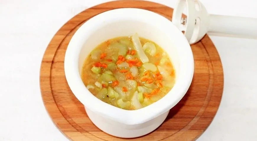 Суп с тунцом и клюквой: шаг 7