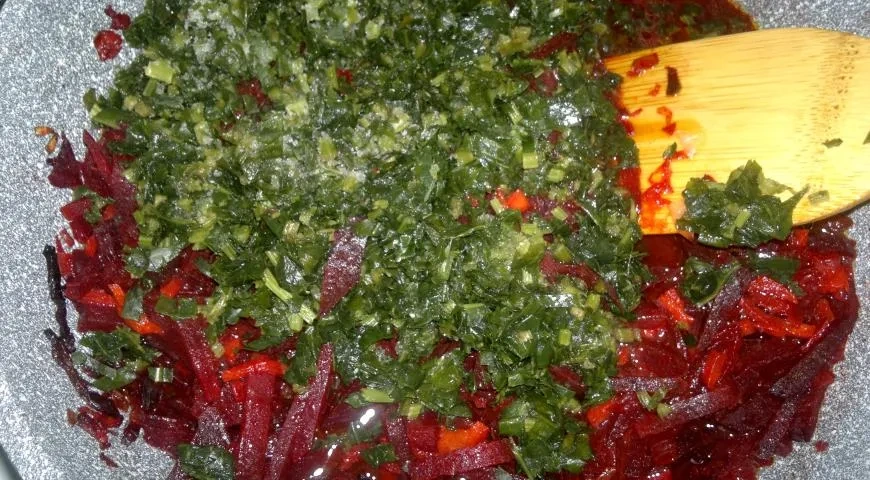 Свекольный суп с щавелем: шаг 7