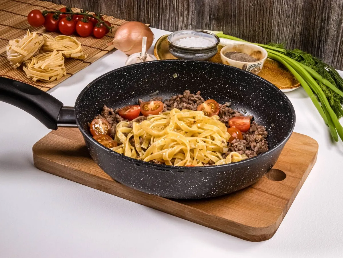 Шаг 7: Тальятелле с фаршем и томатами