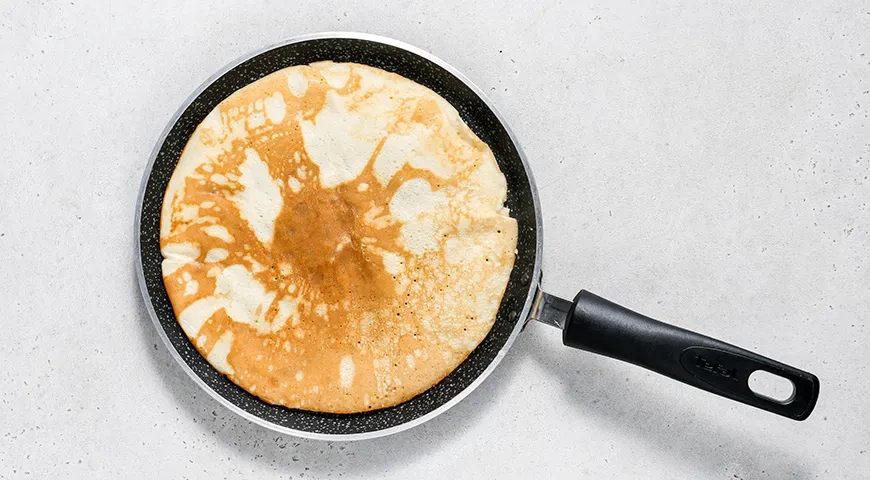 Тонкие блины на ряженке: шаг 7