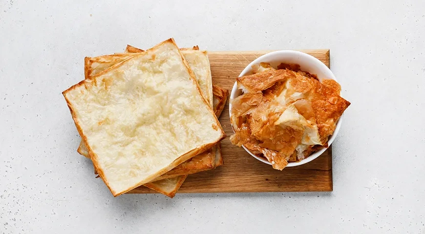 Торт «Наполеон» из слоеного дрожжевого теста: шаг 7