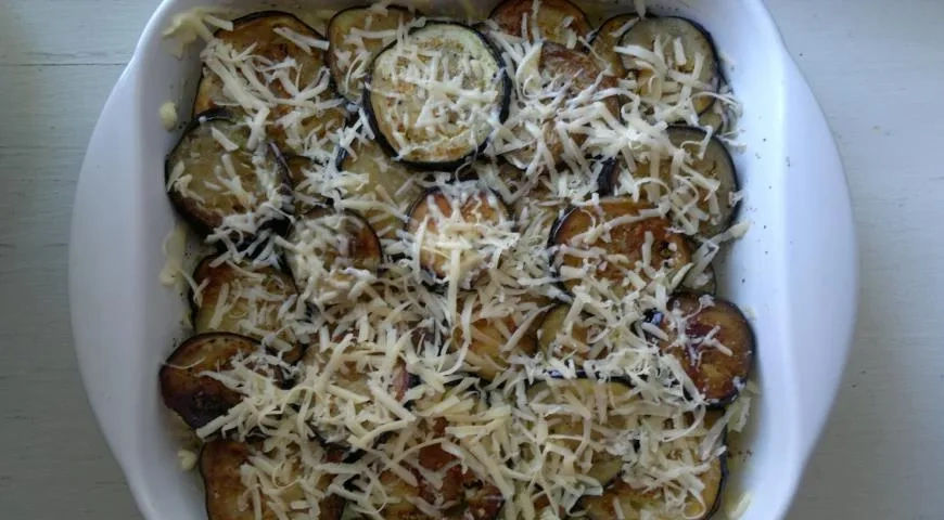 Запеканка из баклажанов и молодого картофеля: шаг 7