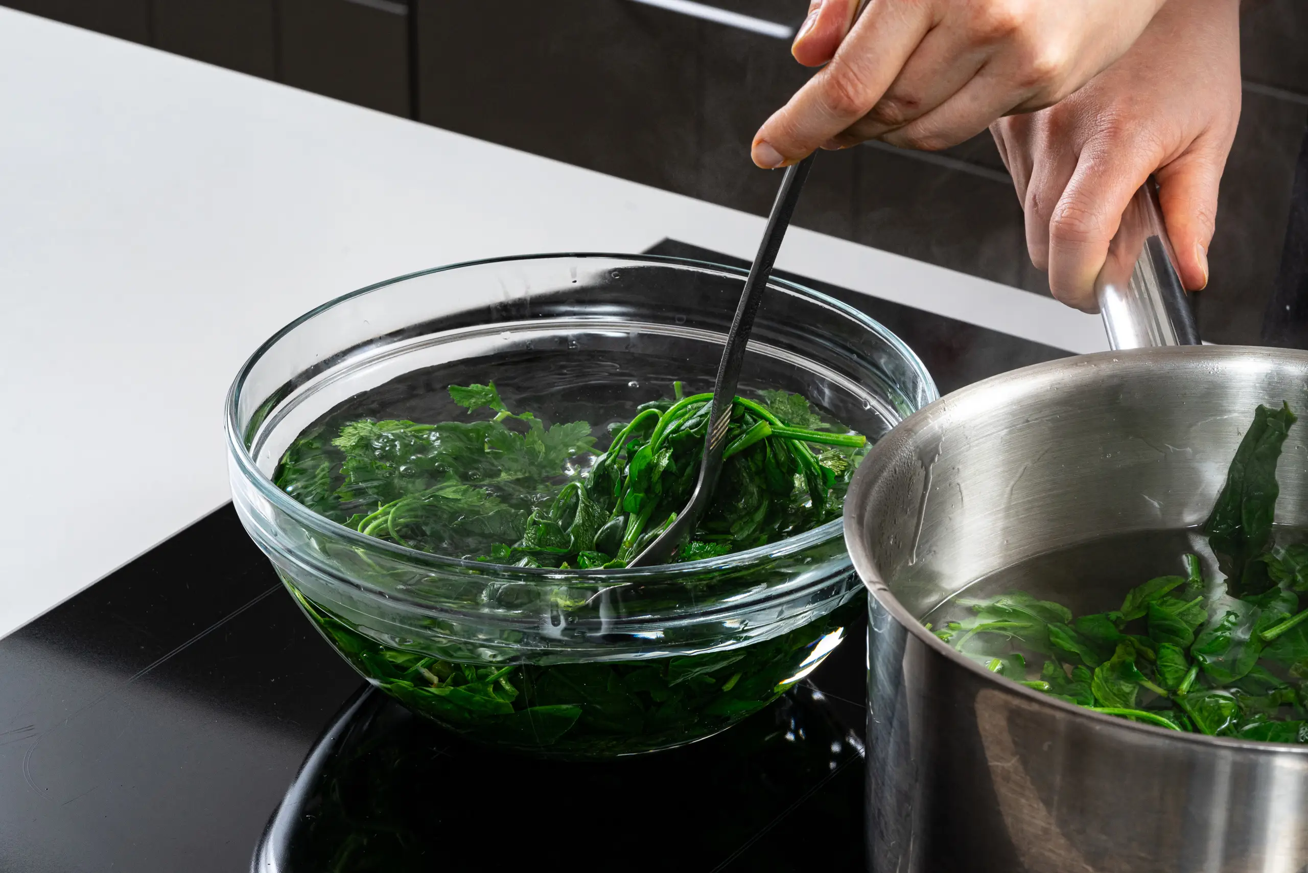 Шаг 8: Батат в духовке с овощами и зеленым соусом