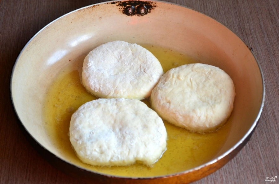 Шаг 8: Беляши с мясом