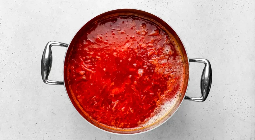 Борщ с тушенкой: шаг 8