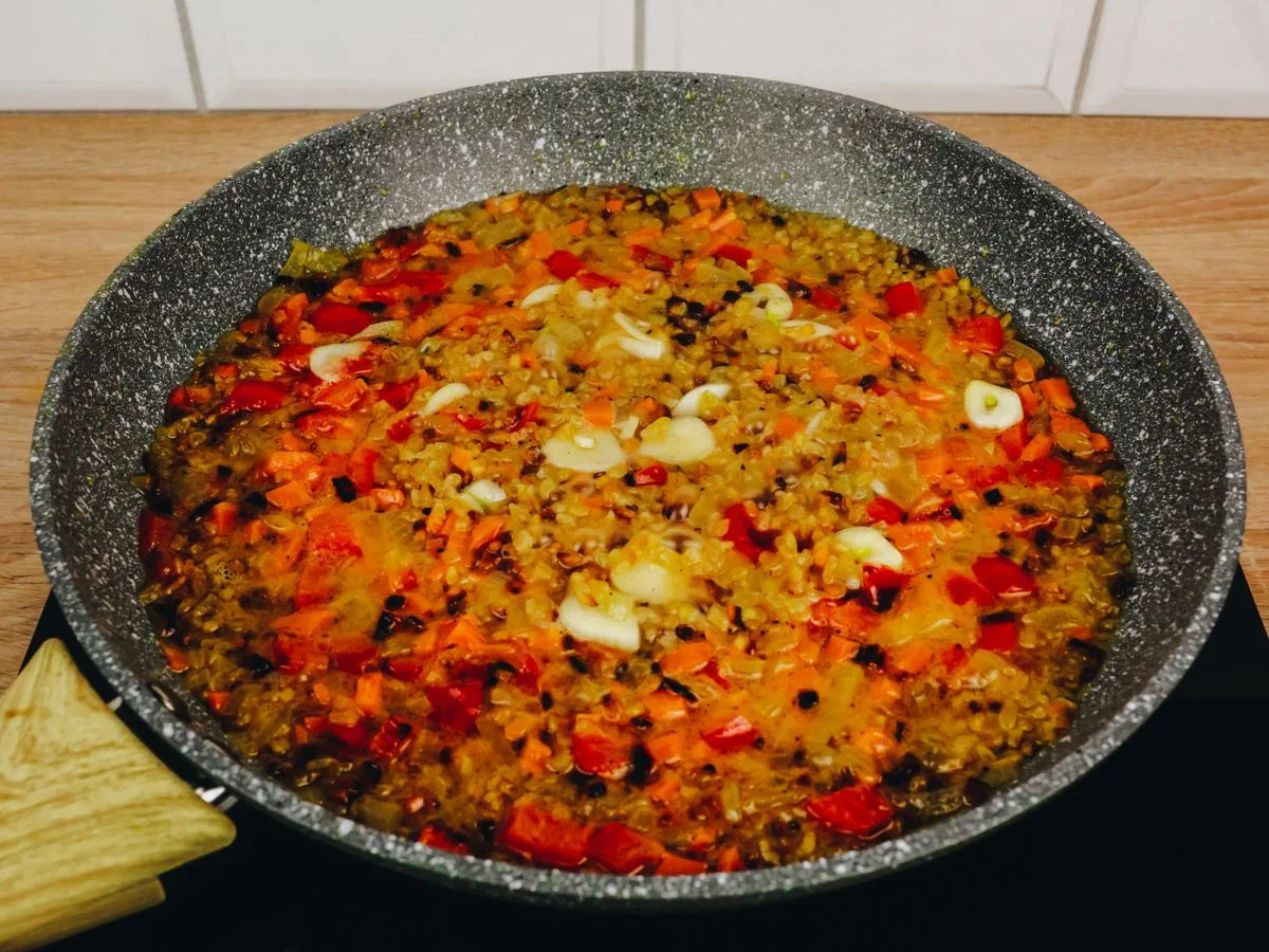 Шаг 8: Булгур с овощами и говядиной