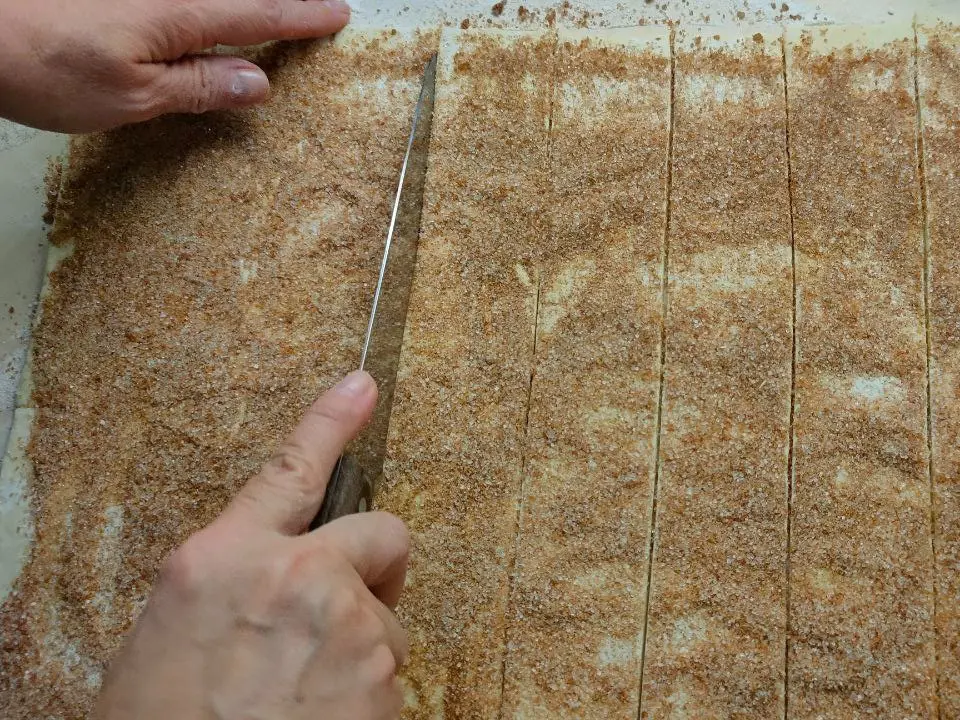 Шаг 8: Булочки с корицей "Ленивые синнабоны"