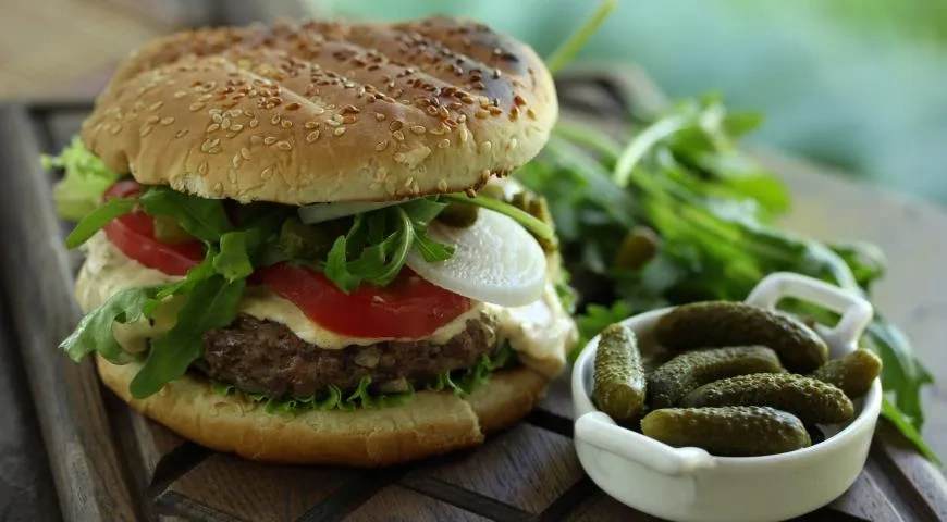 Бургер на гриле с соусом "БИГ-МАК": шаг 8