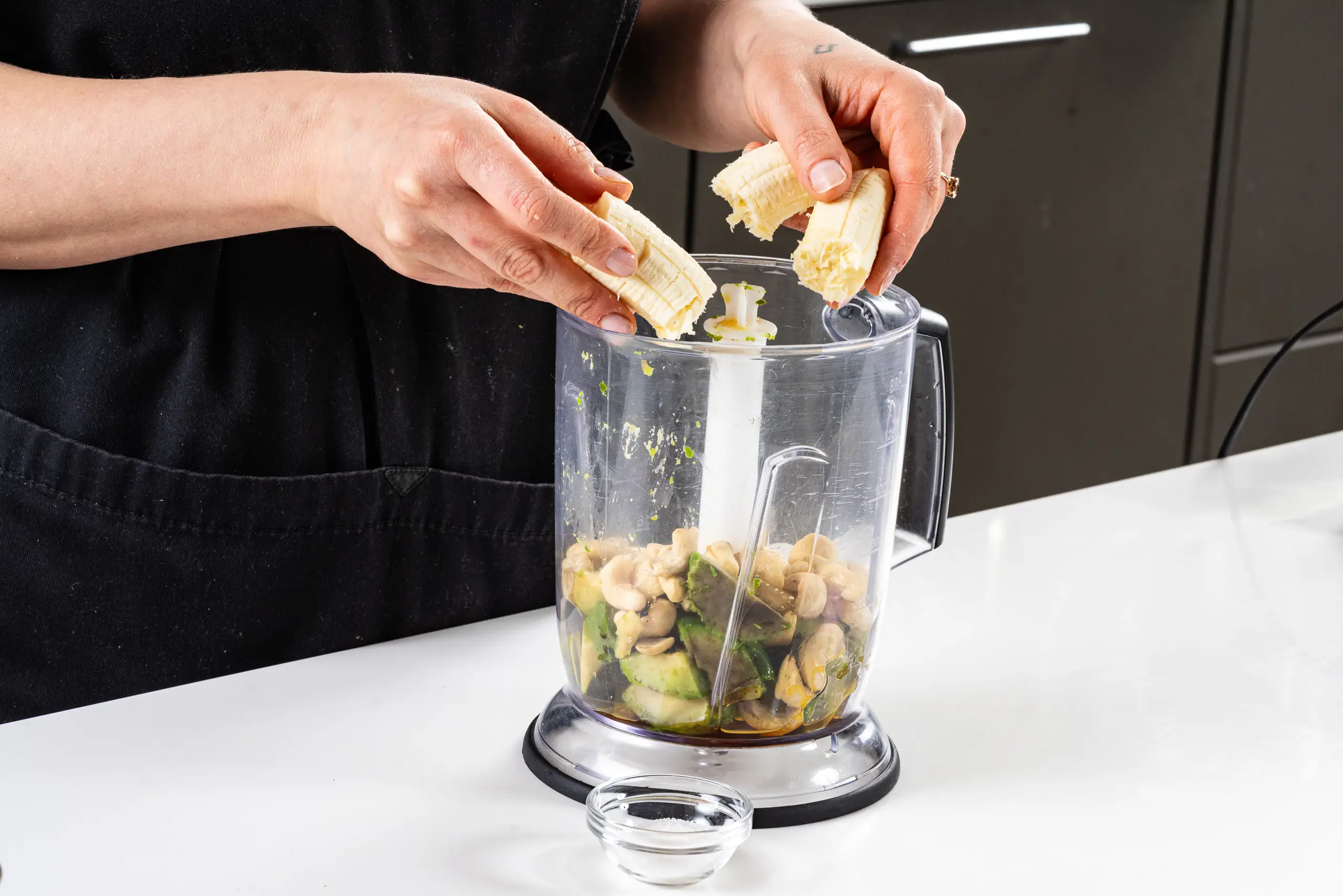 Шаг 8: Десерт из авокадо в стаканчике