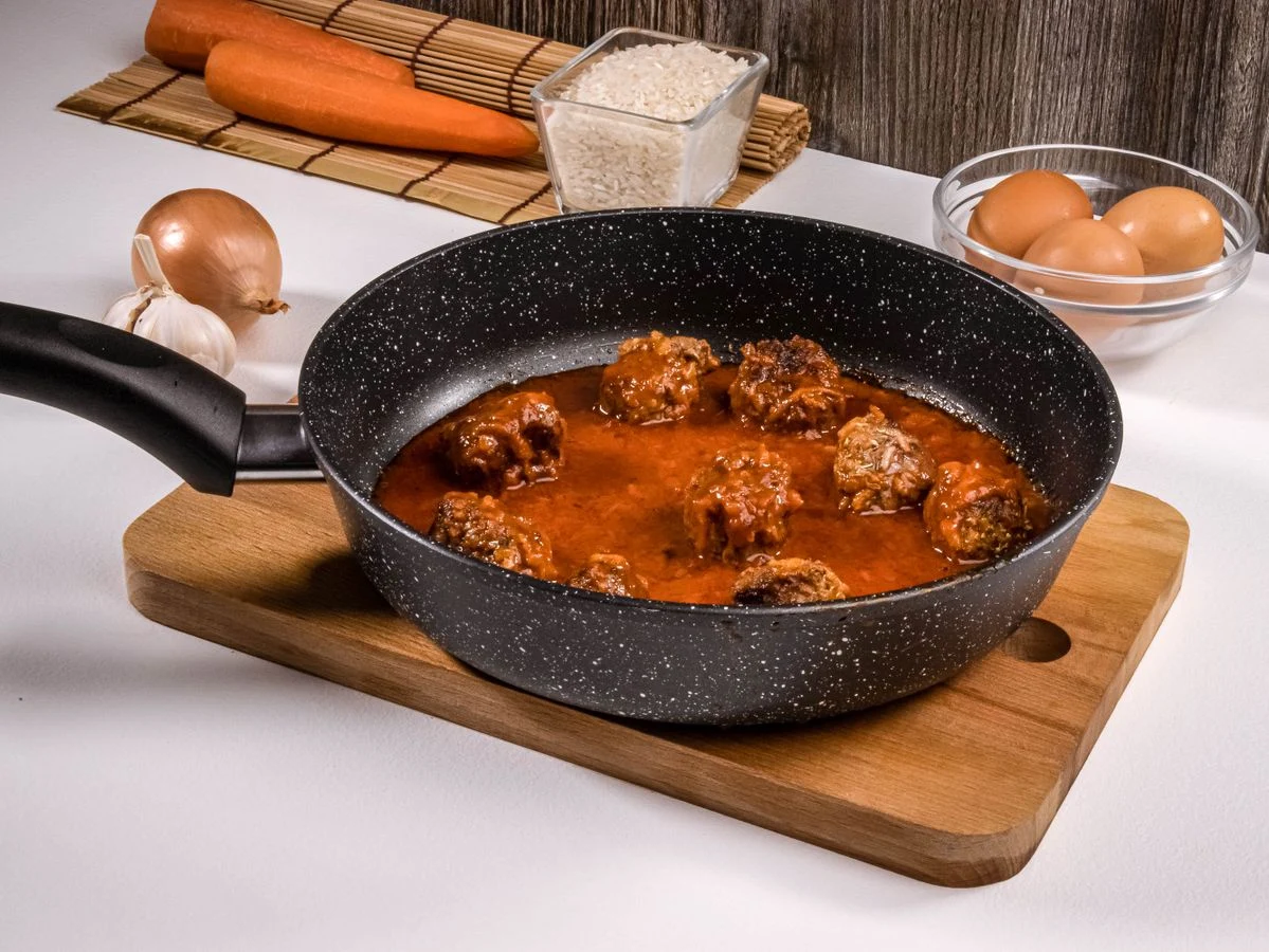 Шаг 8: Ёжики в томатном соусе