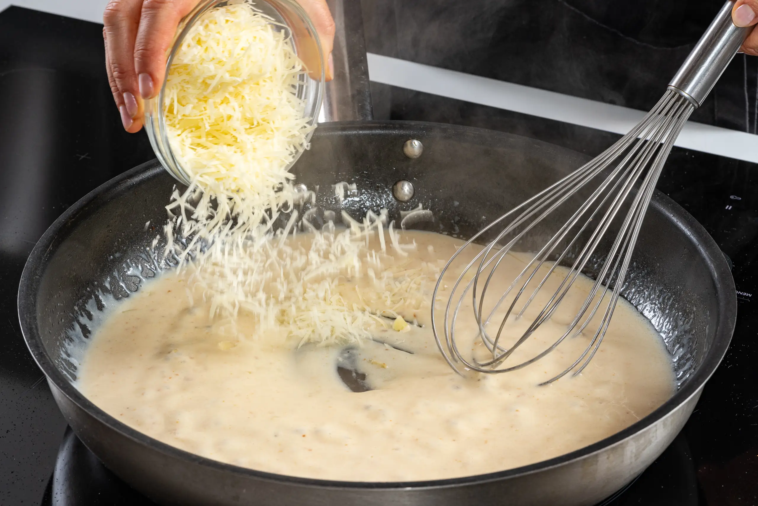 Шаг 8: Форель в сливочном соусе