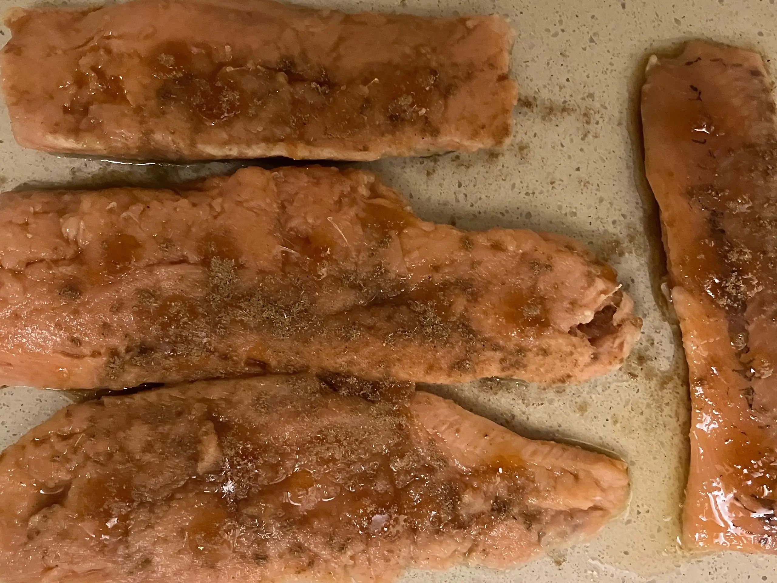 Шаг 8: Горбуша с медовым соусом