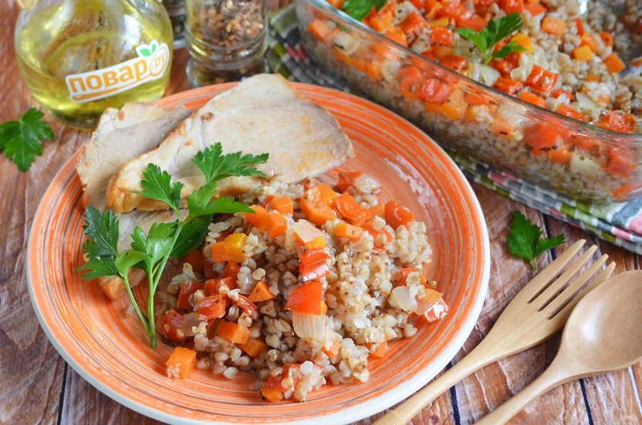 Шаг 8: Гречка с овощами в духовке