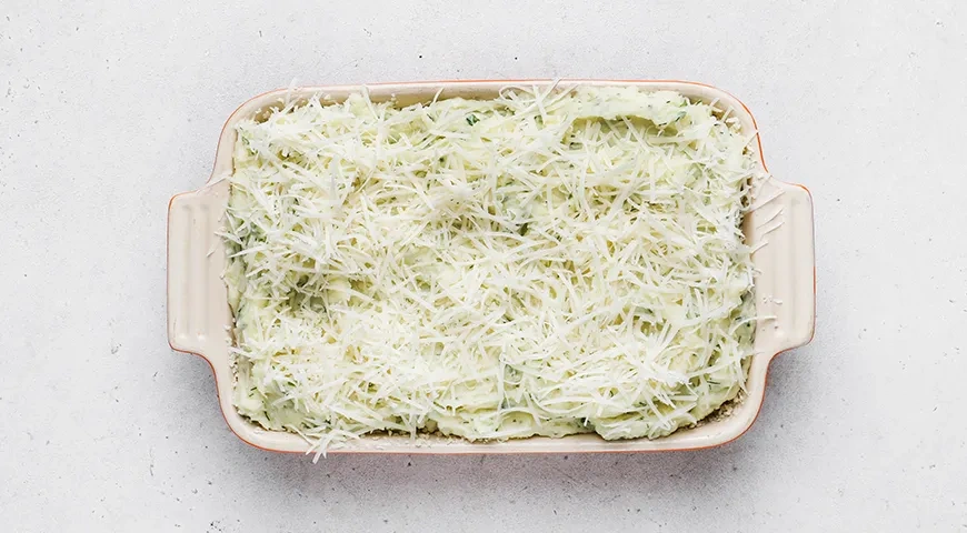 Картофельная запеканка с сосисками и сыром: шаг 8