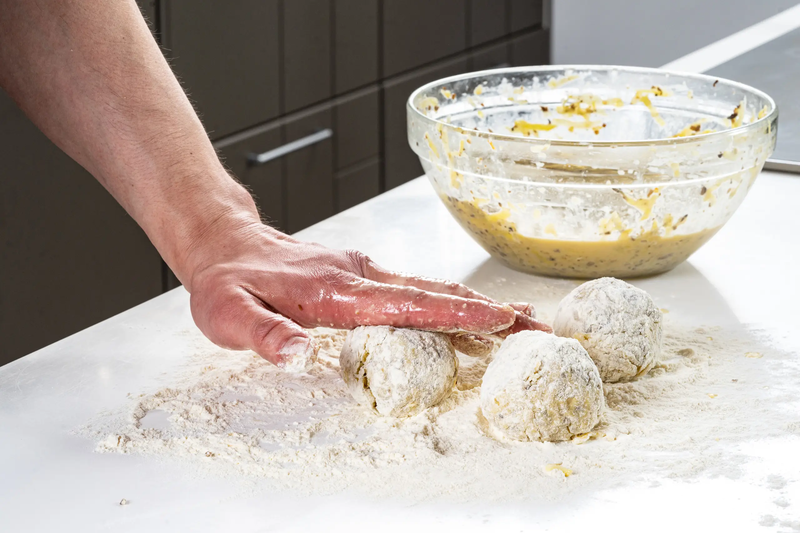 Шаг 8: Картофельные котлеты с грибами