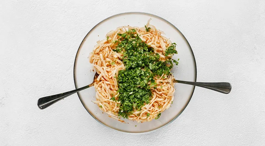 Корейский острый салат из редьки дайкон: шаг 8