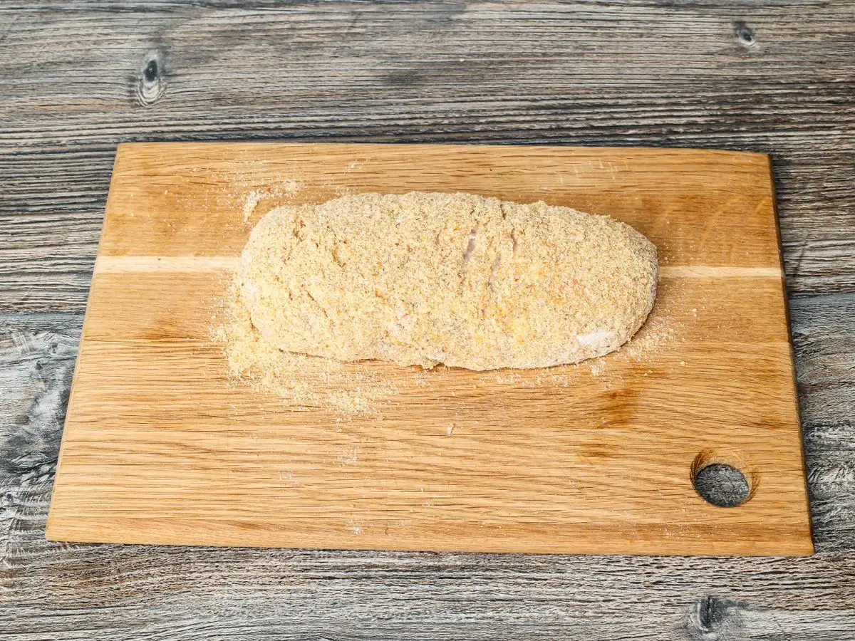 Шаг 8: Котлета по-киевски с грибами