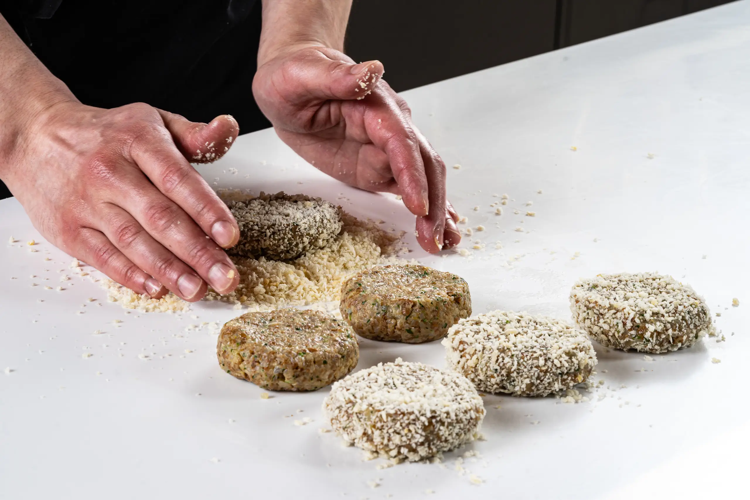 Шаг 8: Котлеты из гречки с луком и пармезаном