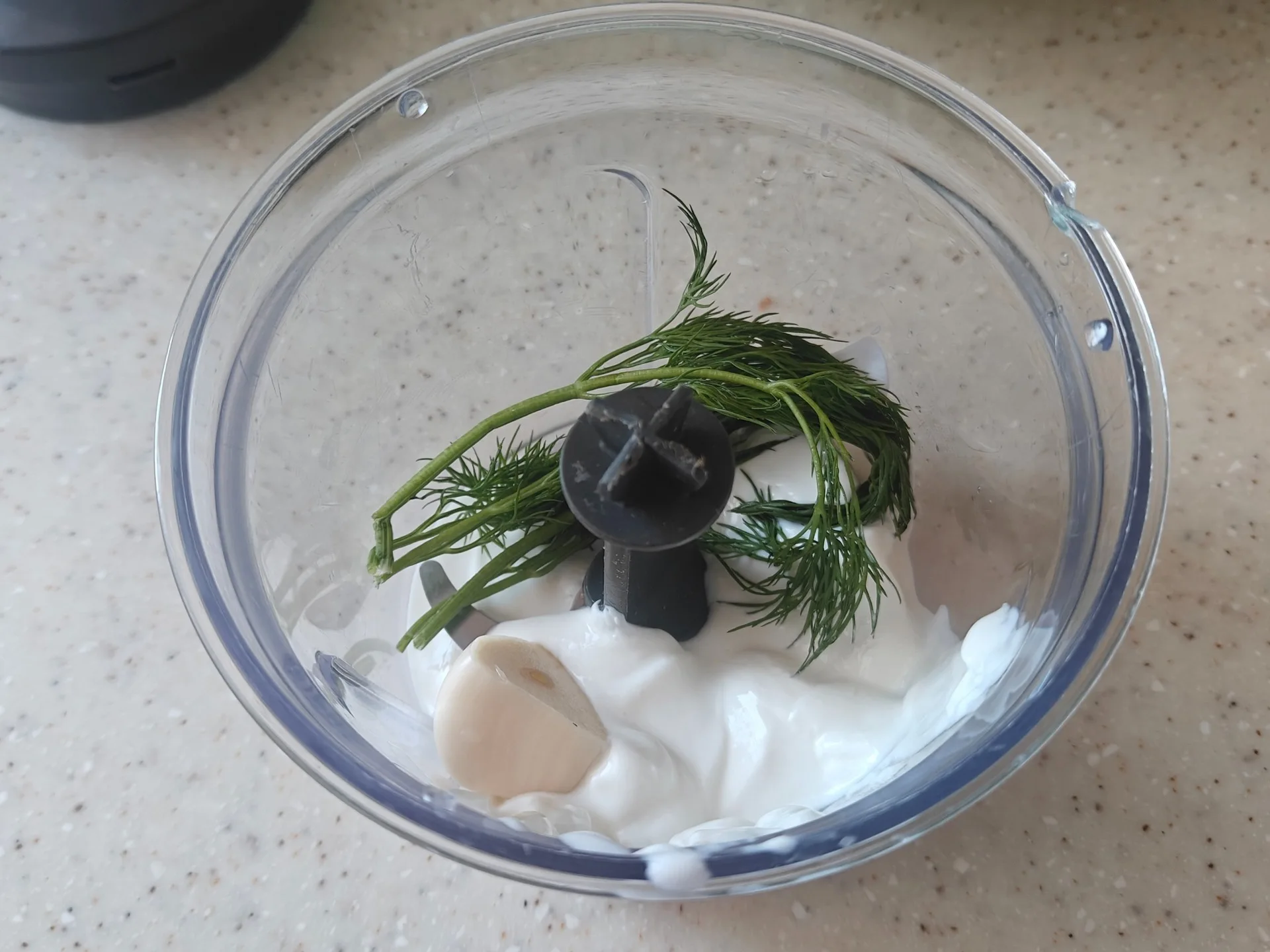 Шаг 8: Креветки гриль с чесночным соусом