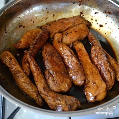 Шаг 8: Курица в медовом соусе