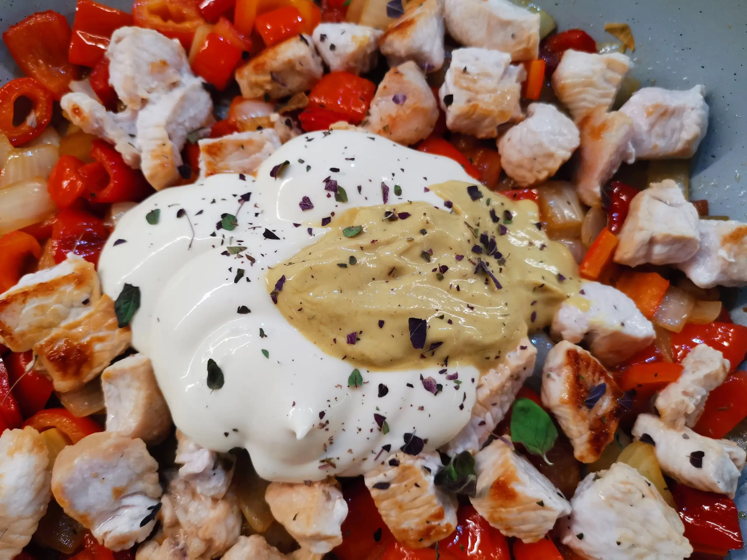 Шаг 8: Лапша ширатаки с индейкой