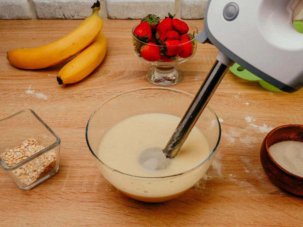 Шаг 8: Маффины с клубникой и бананами