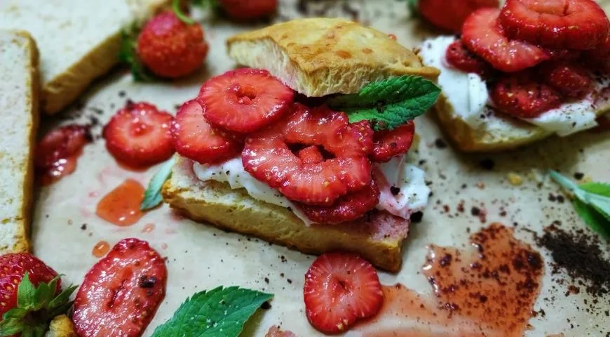 Печенье с клубникой: шаг 8