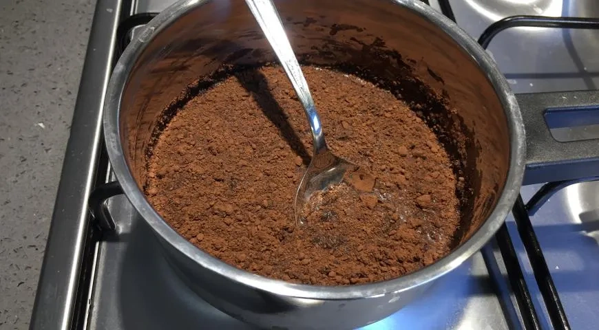 Пирог с бананами и шоколадом: шаг 8