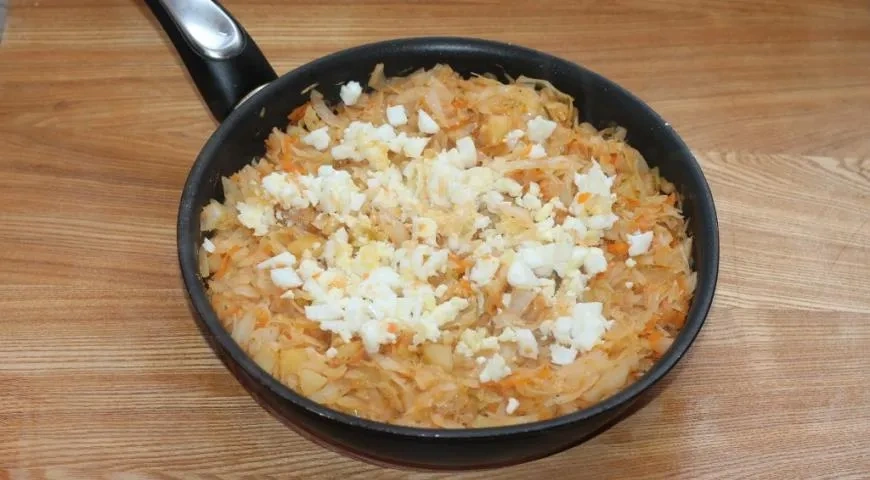 Пироги с овощами и сырными сосисками: шаг 8