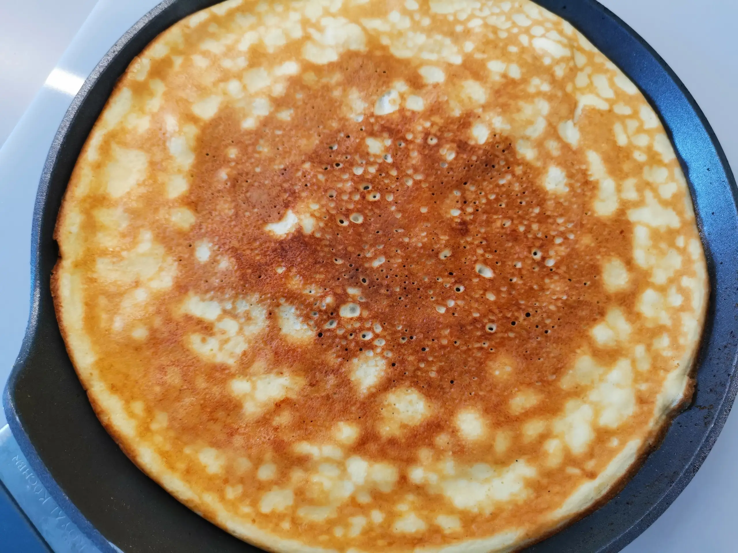 Шаг 8: ПП-блины с красной рыбой и творожным сыром