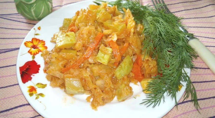 Рагу из капусты и кабачков: шаг 8