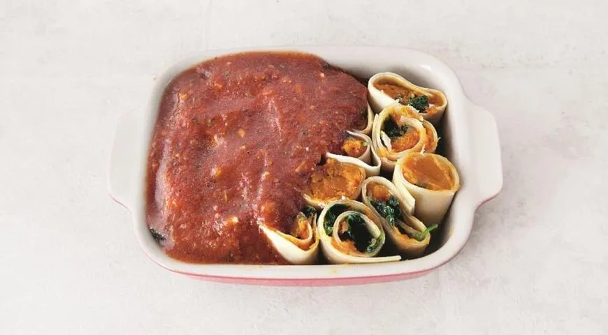 Роллы из тыквы, шпината и феты: шаг 8