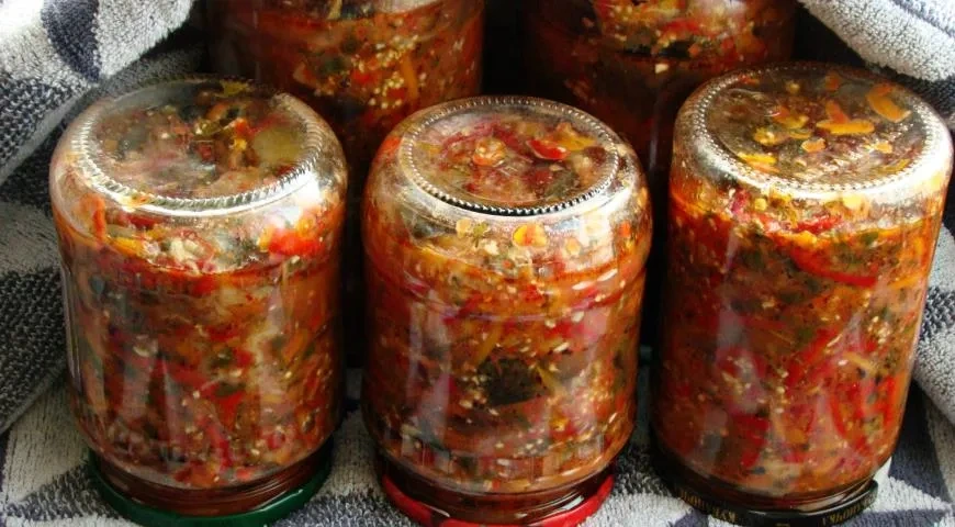 Салат "Бакат" на зиму в банках: шаг 8