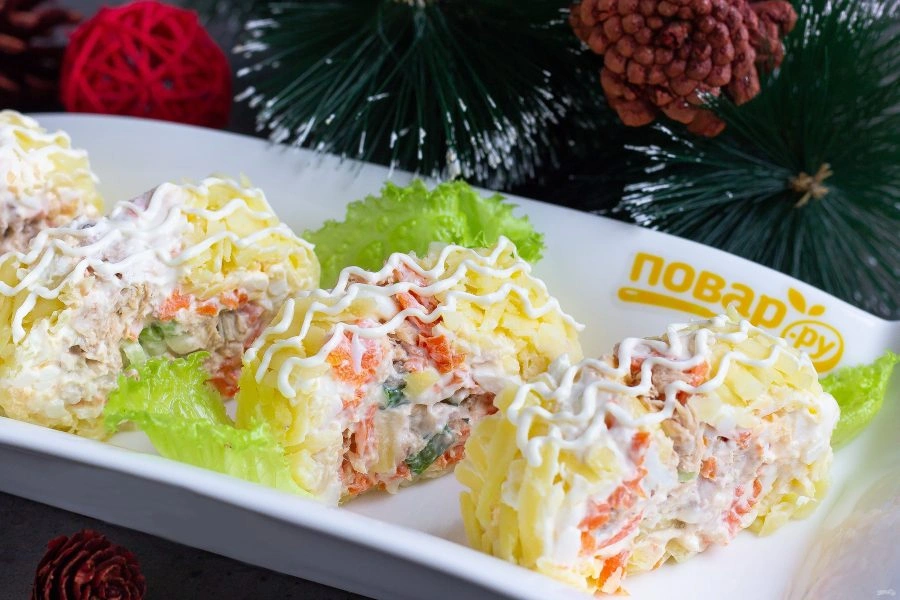 Шаг 8: Салат рулет мимоза на новый год 2026