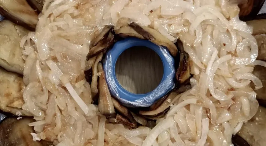 Салат с курочкой и баклажаном-гриль: шаг 8