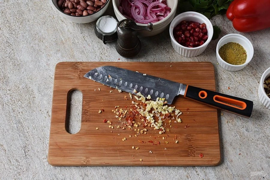 Шаг 8: Салат тбилиси с гранатом