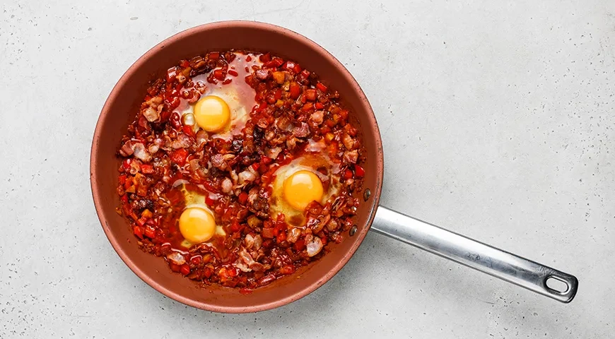 Шакшука с беконом: шаг 8