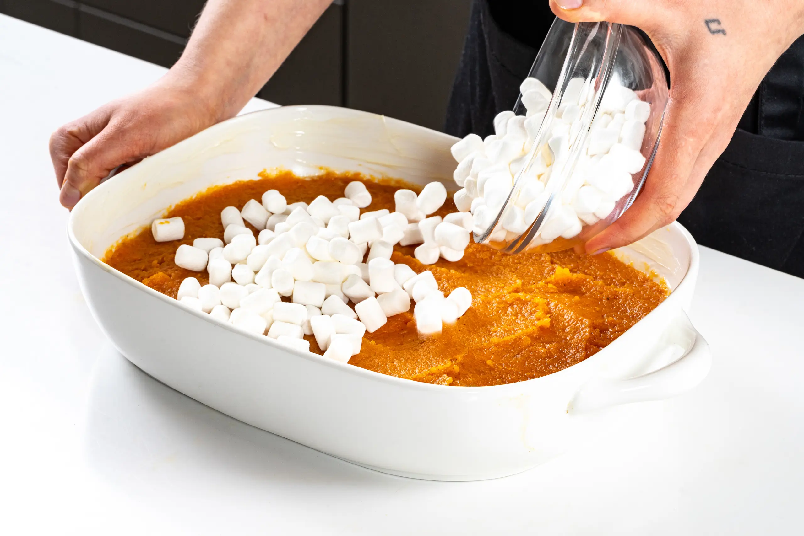 Шаг 8: Сладкая запеканка из батата с маршмеллоу