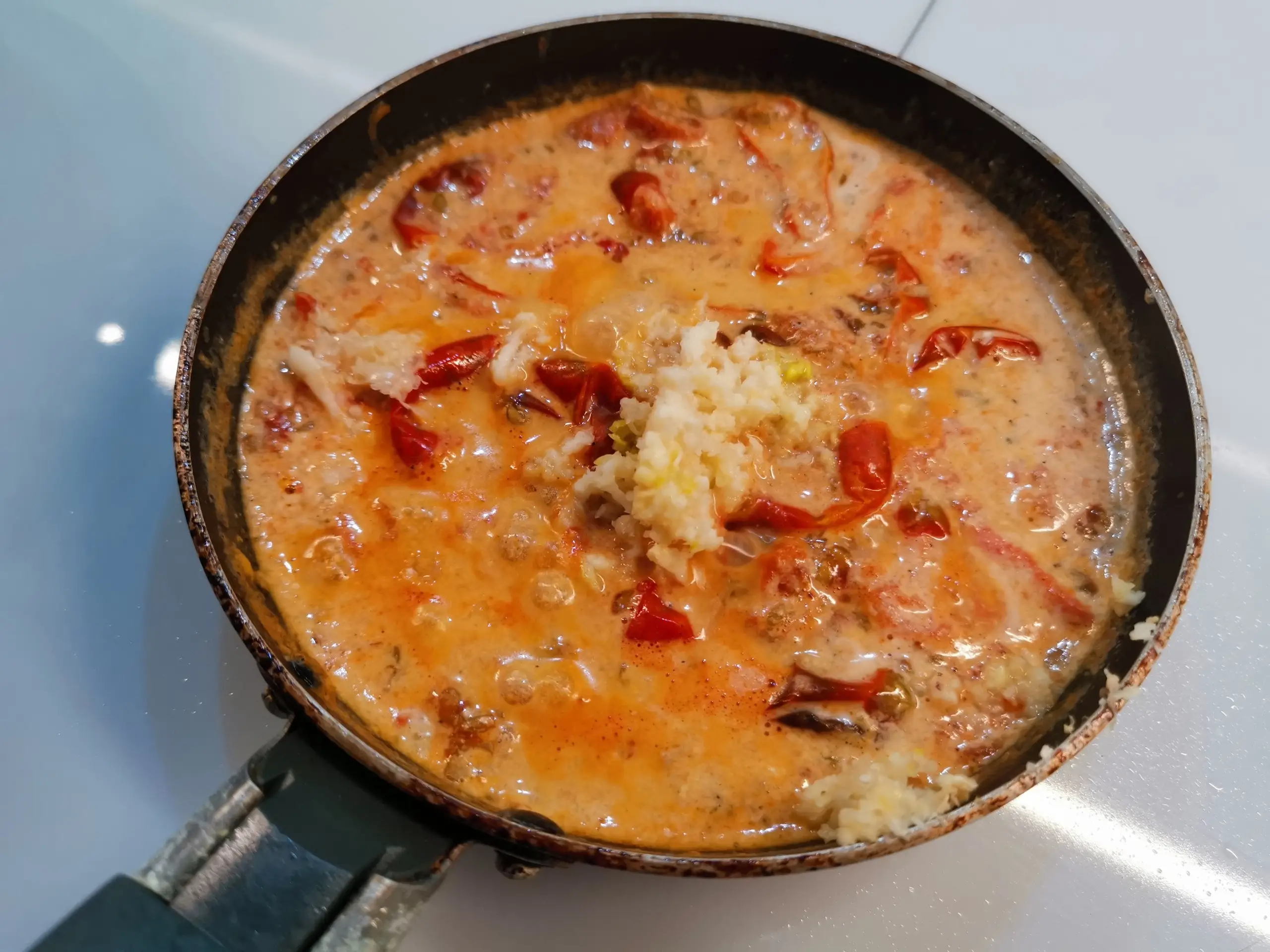 Шаг 8: Сливочно-сырный соус