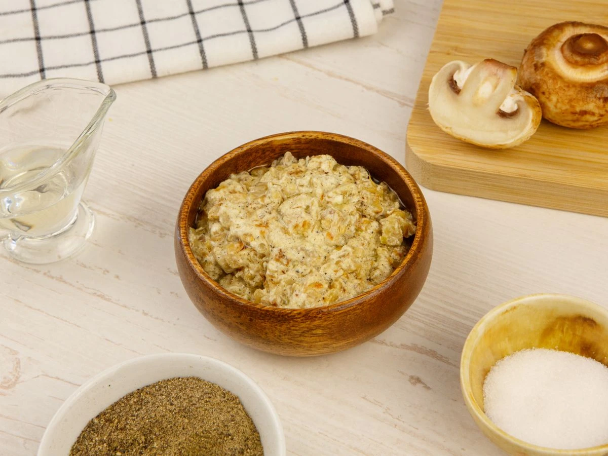 Шаг 8: Сметанный соус с шампиньонами