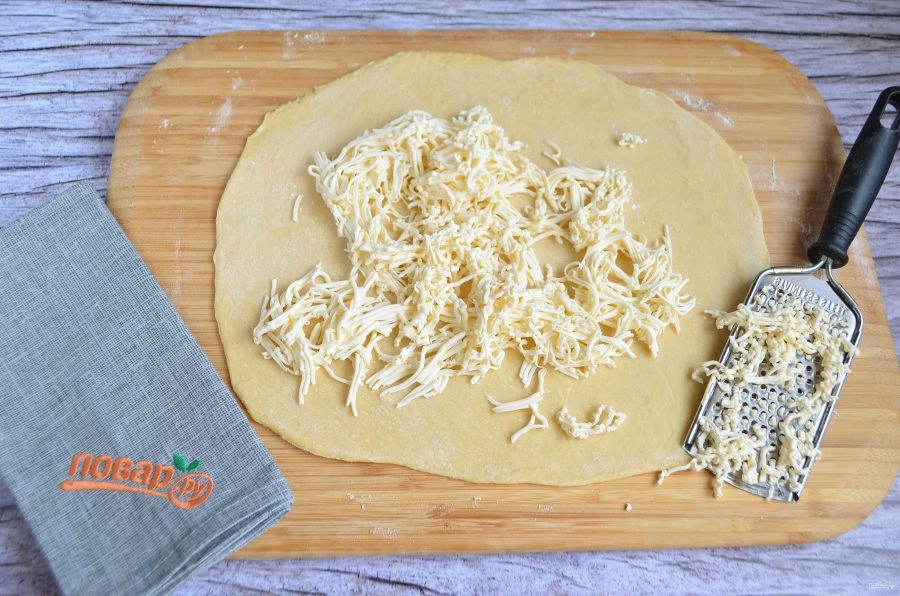 Шаг 8: Супом с сырными рулетиками