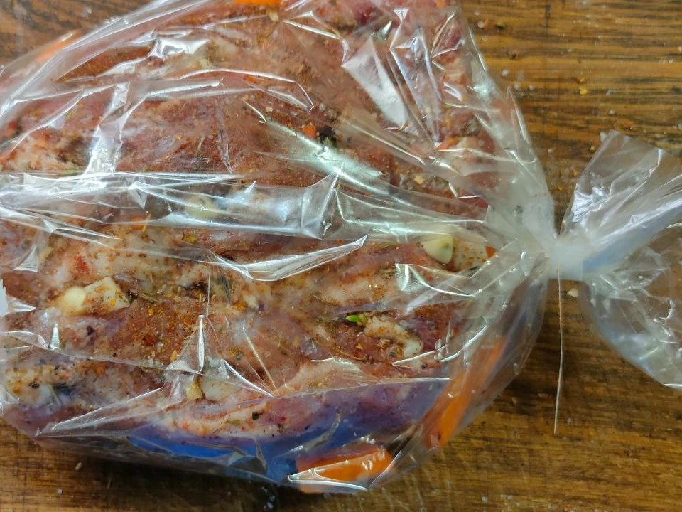 Шаг 8: Свинина в духовке с грибной подливкой